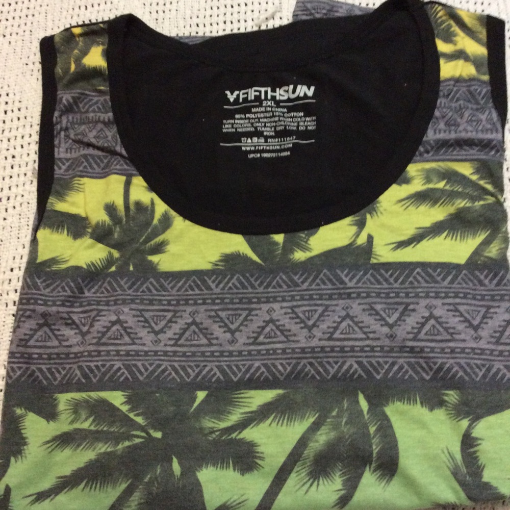 Fifth Sun tank top xxl